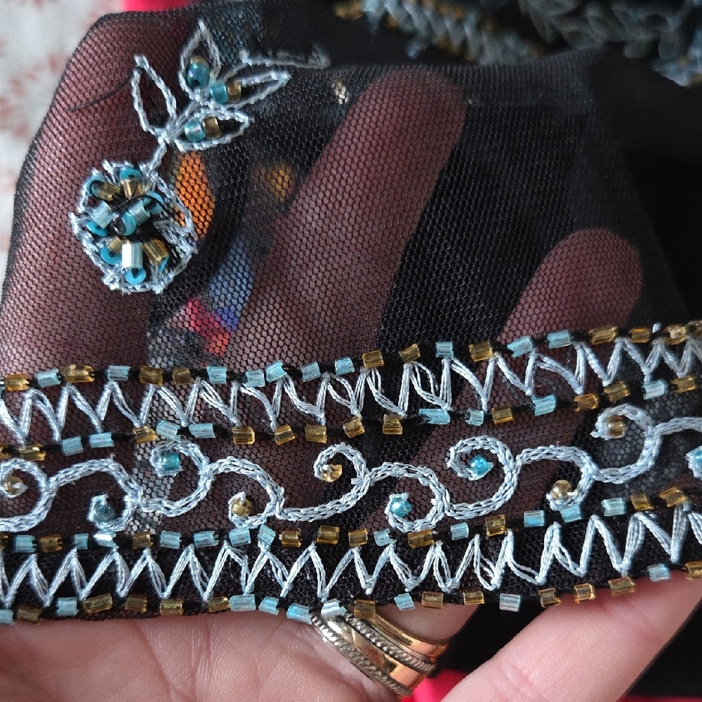 Vintage MARINA Black Camisole with Blue And Gold Floral Beading Womens Large - Picture 11 of 11